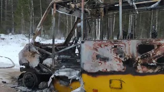 На трассе в Вологодской области загорелся школьный автобус