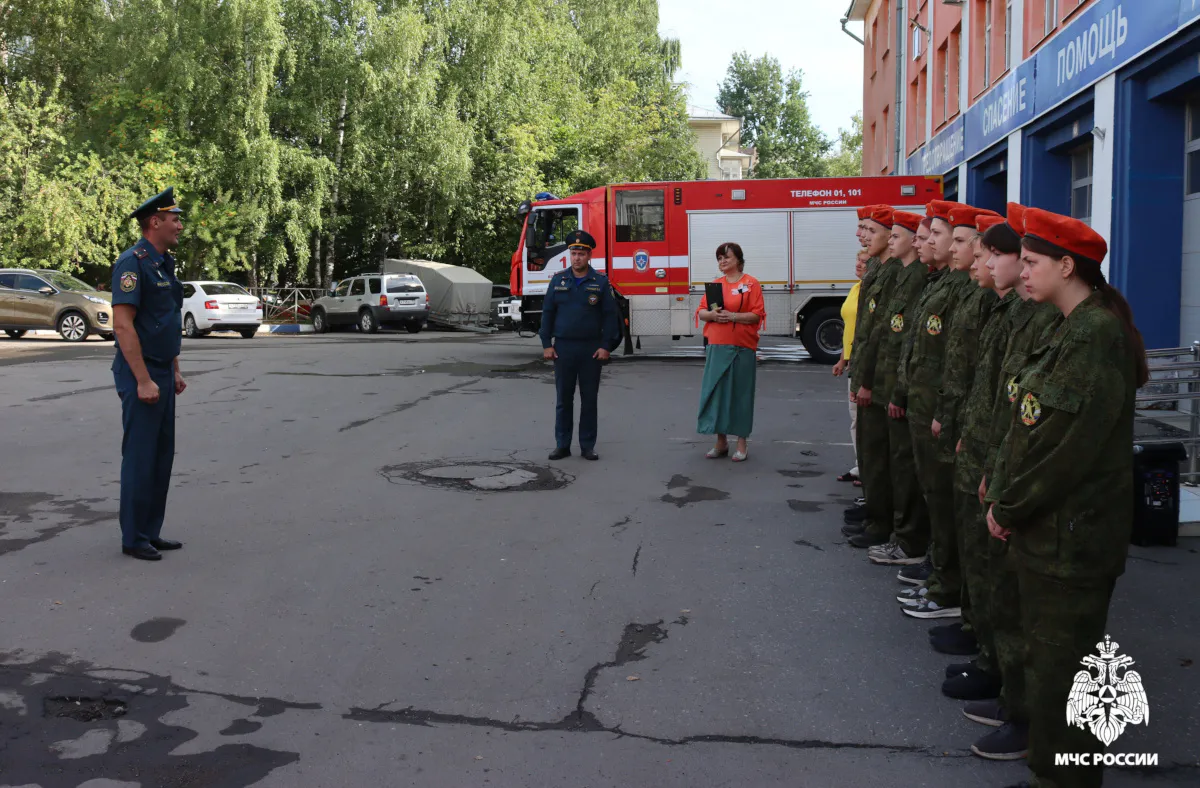 46 подростков в Вологодской области освоят профессию пожарных в летнем отряде "Дозор-01"