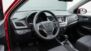 Приехал в салон Solaris (Hyundai) посмотреть сколько стоит новая Creta (Solaris HC), и какие условия. Очевидно лучше "китайцев"