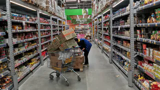 В Вологде задержали мужчину за кражу кошелька из ячейки в магазине