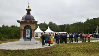 Митрополит Вологодский и Кирилловский Савва освятил часовню в память о погибших дорожниках
