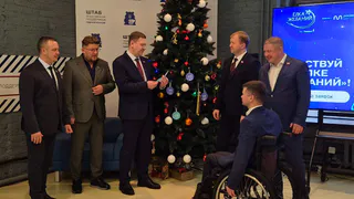 В Вологодской области депутаты принимают участие в акции "Елка желаний"