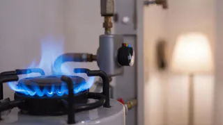 Почем уже жители уральских деревень начали массово отключать газовое отопление: вспомнили о более дешевом топливе