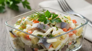 Когда нет свежих овощей, регулярно готовлю салат "Марина"- шикарный вкус всего за пять минут