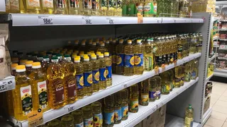 Отрава в яркой бутылке: в Роскачестве назвали растительное масло, которое испортит любое блюдо
