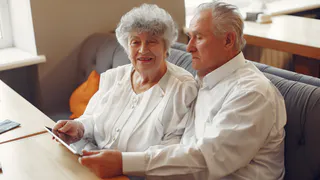 Пенсионный возраст снизят до 55/60 лет. Что приготовили россиянам в 2025 году