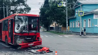 Автобус протаранил пожарный автомобиль в Вологде: есть пострадавшие
