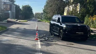 В Вологде водитель внедорожника при обгоне сбил велосипедистку