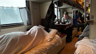«Драки здесь – дело привычное». Назван самый страшный поезд РЖД
