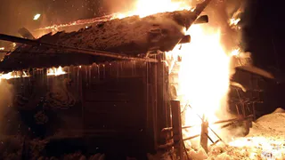 У пострадавшего на пожаре вологжанина сгорел гараж с иномаркой