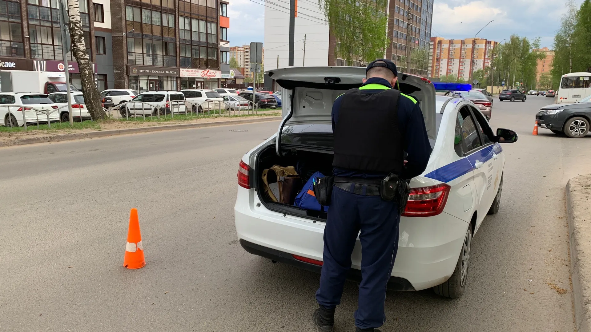 В Вологде два подростка получили срок за кражу и угон автомобиля