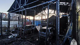В Вологде из-за неудачного ремонта сгорели три автомобиля