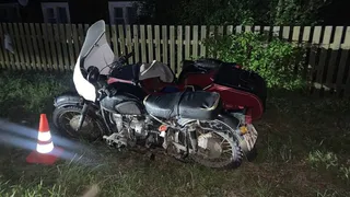Мотоцикл и мопед столкнулись в Вологодской области: трое пострадавших