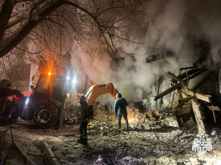 В посёлке под Вологдой полностью сгорел магазин крупной сети