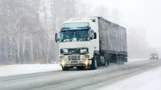 В Вологодской области для большегрузов ввели дозированное движение