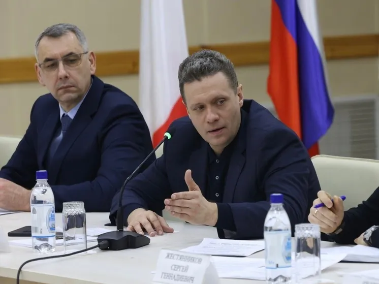 Георгий Филимонов заявил, что будет ходить по Вологде пешком и ездить на общественном транспорте