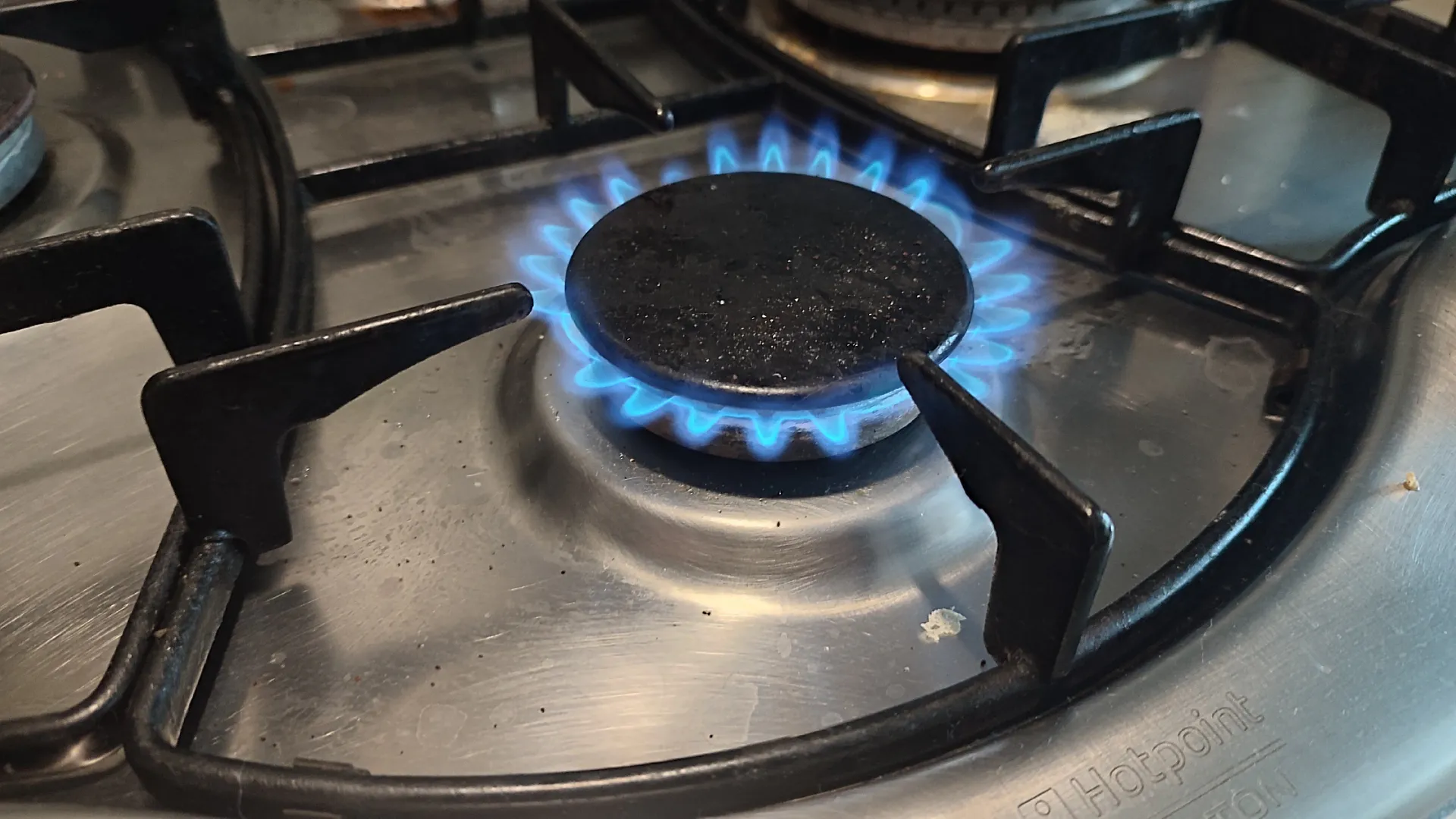 В Вологде полицейские спасли трехлетнего ребенка от отравления газом