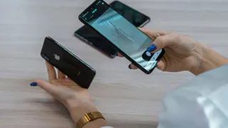 Смартфоны, которые снимают с кинематографическим качеством: в подборке есть неожиданные лидеры