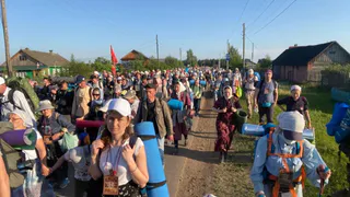 В Череповце сотни верующих прошли крестным ходом в честь святителя Николая Чудотворца