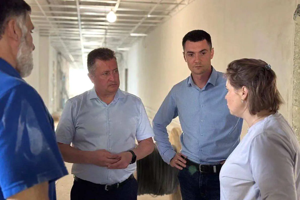 К ремонту в школах в Вологодской области привлекут больше рабочих