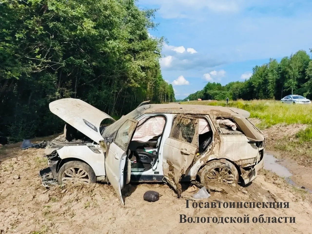 В Вологодской области ребенок пострадал в ДТП с перевернувшимся автомобилем