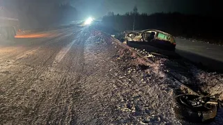 Три человека пострадали при столкновении иномарок в Вологодской области