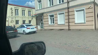 С 25 апреля всем водителям грозит штраф 500 рублей: ГАИ начала поиск машин именно с такими фарами