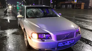В Вологодской области женщина на пешеходном переходе попала под колеса двух автомобилей