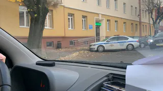 В ГАИ рассказали – что делать водителям, если уже пересекли стоп-линию и загорелся красный: как правильно по ПДД