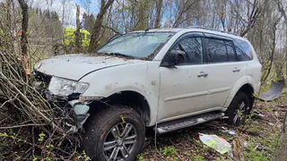 В Вологодской области внедорожник улетел в кювет из-за уснувшего водителя