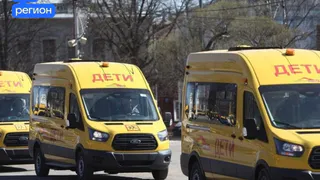 Георгий Филимонов вручил 26 школьных автобусов округам и районам Вологодской области