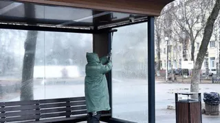 В Вологде мэрия завершает проверку умных остановок и готовится судиться с подрядчиком из-за некачественного монтажа