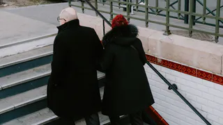 Из апрельской пенсии заберут 50% суммы - касается всех пенсионеров, кто платит за ЖКХ и продукты