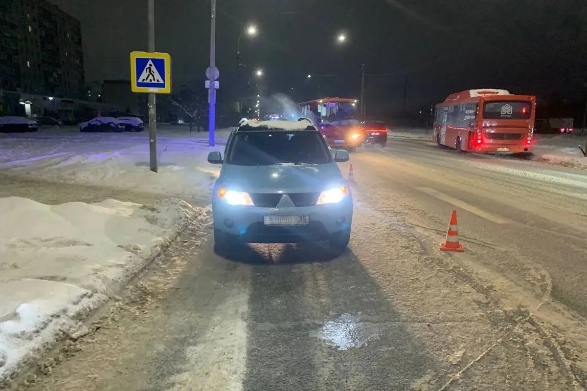В Вологде автомобиль сбил 75-летнюю женщину на пешеходном переходе