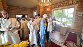 В Вологодской области освятили деревянный храм, построенный на месте утраченной часовни
