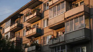 Новые нормы остекления балконов: какие штрафы могут ждать владельцев квартир в 2026 году