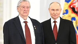 Губернатор Вологодской области поздравил Александра Проханова с званием Героя Труда