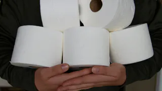Втулки от туалетной бумаги берегу как зеницу ока: вот как их применяю — полезная вещь для решения массы проблем