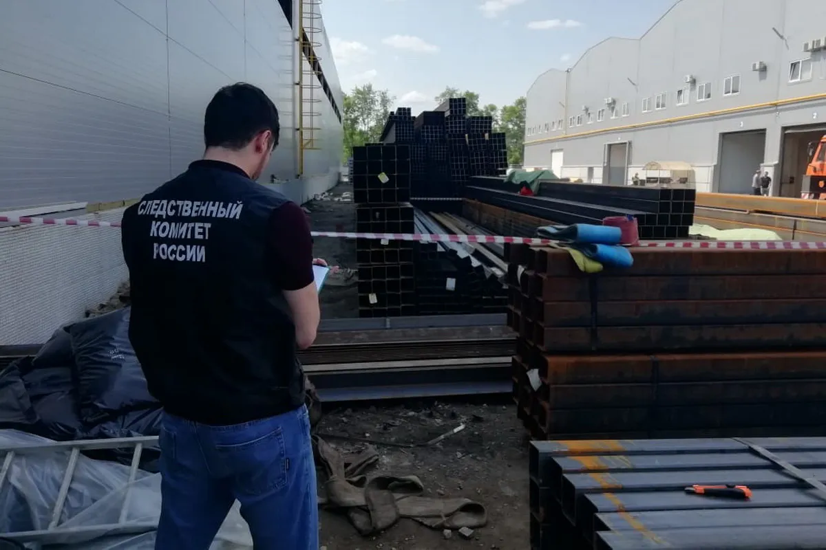 Завскладом в Вологде получил срок после гибели рабочих из-за нарушений техники безопасности