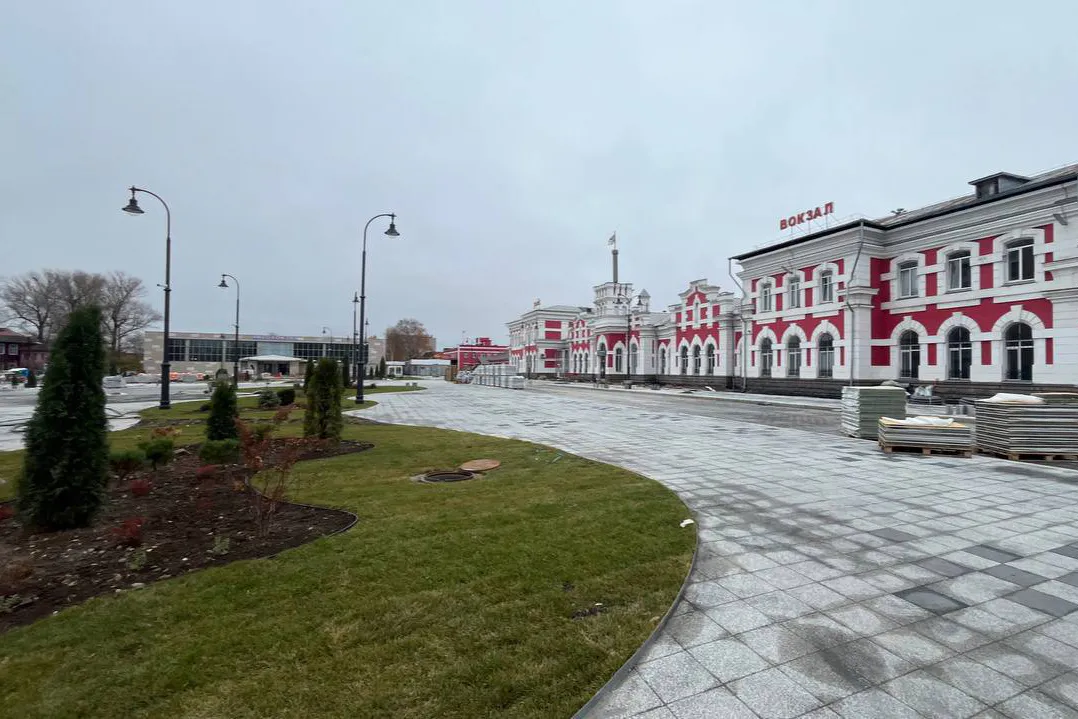 В Вологде завершают работы на площади, на бульваре и в парке