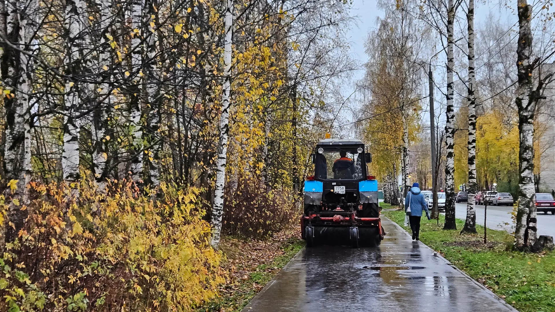 В Вологодской области стартует сезон обеспыливания дорог