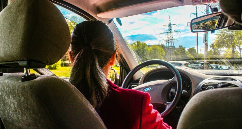 С августа обязательно должно быть в автомобиле: вот зачем каждый водитель теперь обязан возить белое полотенце