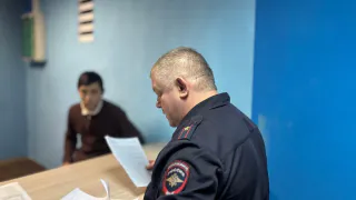 Повторное нарушение миграционных правил привело иностранца к выдворению из Вологодской области