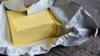Можно смело брать 2 пачки – внутри только чистейшие сливки: Росконтроль назвал лучшие марки сливочного