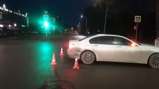 В Вологде ребенок на самокате попал под колеса BMW