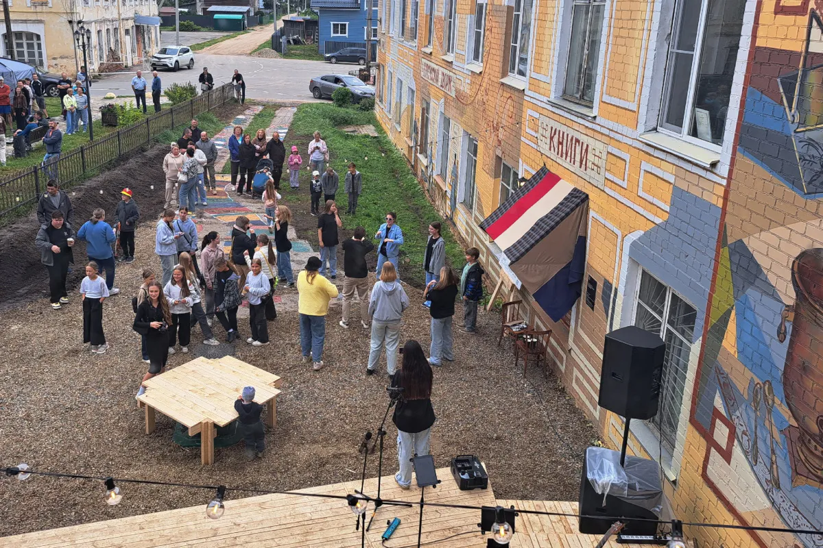В Вологодской области открылось креативное пространство для молодежи: муралы, сцена и новые возможности