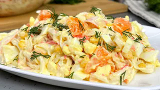 Всего 4 простых продукта в составе. Уж очень вкусный салат: рецепт за 3 минуты