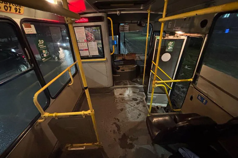 Пассажирка пострадала в вологодском автобусе после резкого движения