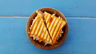 Эти конвертики из лаваша выходят идеально хрустящими вкусными: готовлю каждый день детям перед школой