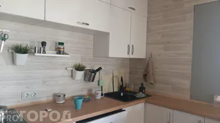 Секрет от жира в духовке: смешайте 1 щепотку с уксусом, и жир разъестся за 5 минут